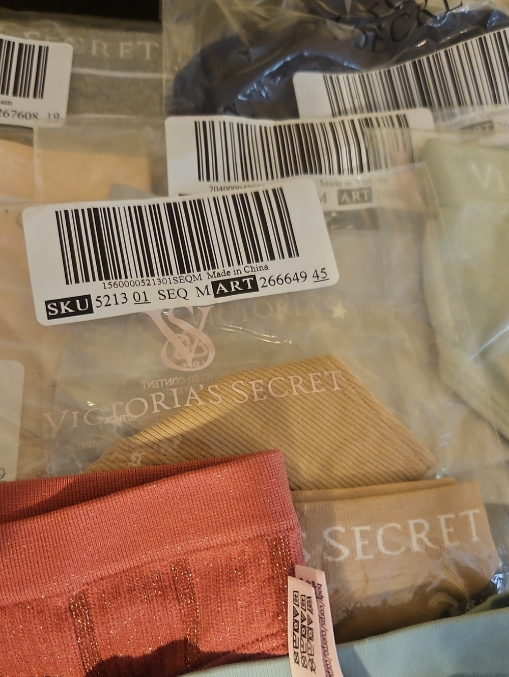 BNWT 13 Seamless Thongs - Picture 3 of 3